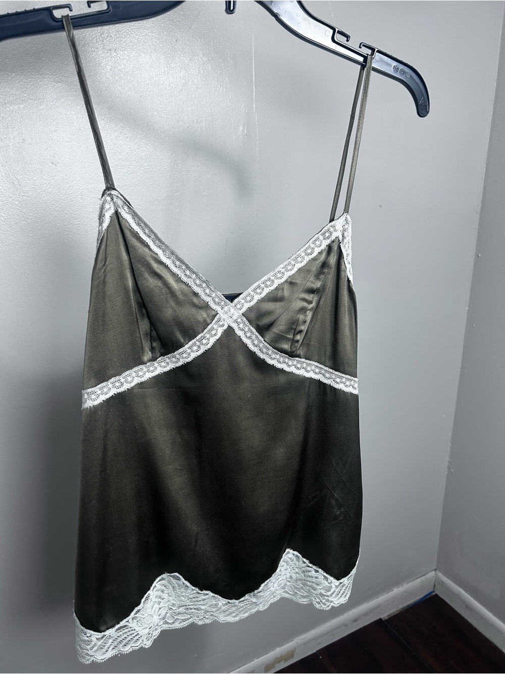 Banana Republic Silk Lace Camisole Size 0 Olive Green Y2K